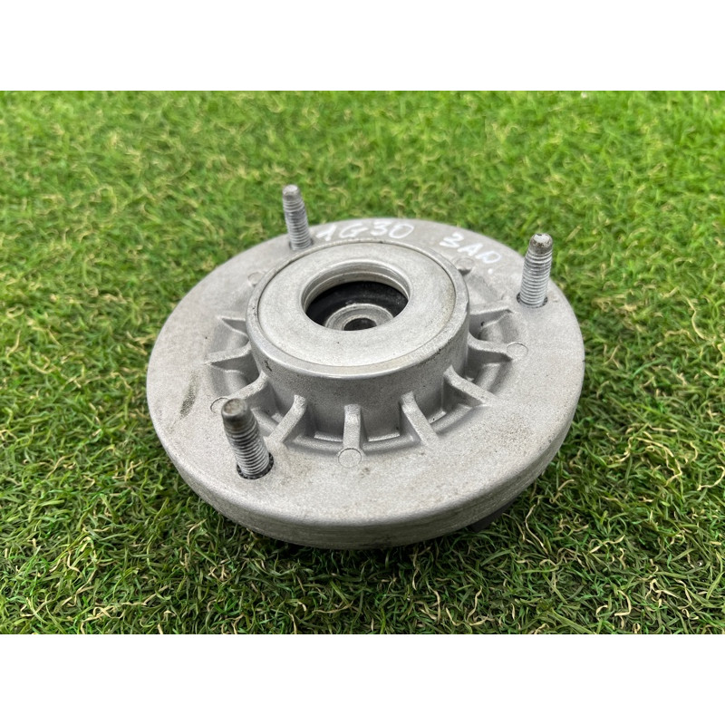 Опора стійки (підвіска) BMW 5-series G30 2017 2.0 B46B20 33506884486