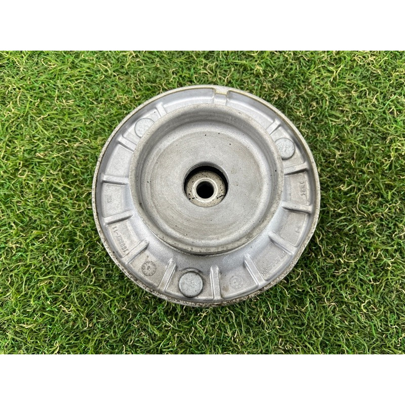 Опора стійки (підвіска) BMW 5-series G30 2017 2.0 B46B20 33506884486