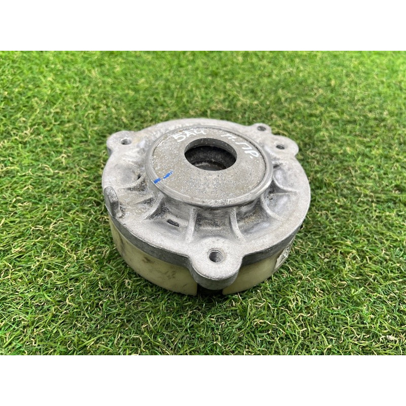 Опора стойки (подвеска) AUDI A4 B9 2017 2.0 8W0412377