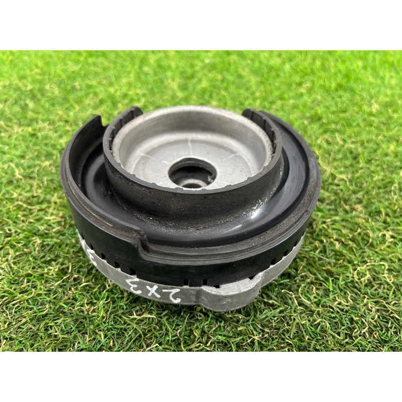 Опора стойки (подвеска) BMW X3 F25 2012 3.0 33506787178