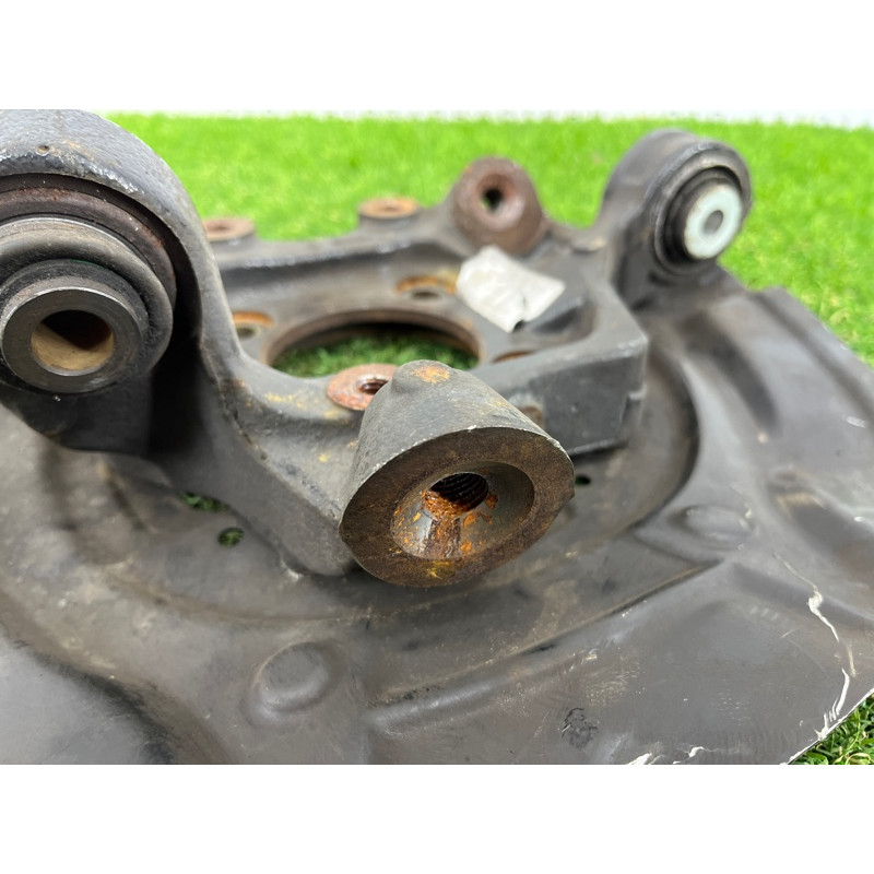 Цапфа подвески (подвеска) BMW X3 F25 2012 3.0 33406797570