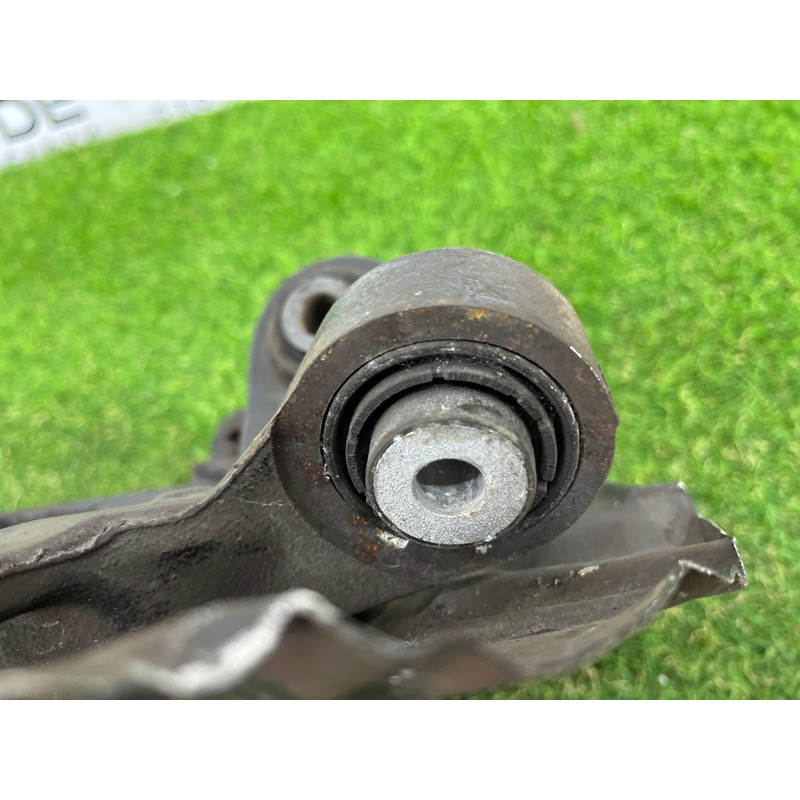 Цапфа подвески (подвеска) BMW X3 F25 2012 3.0 33406797570