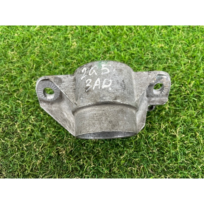 Опора стойки (подвеска) AUDI Q5 8R 2012 3.2 CALB 8K0513353E