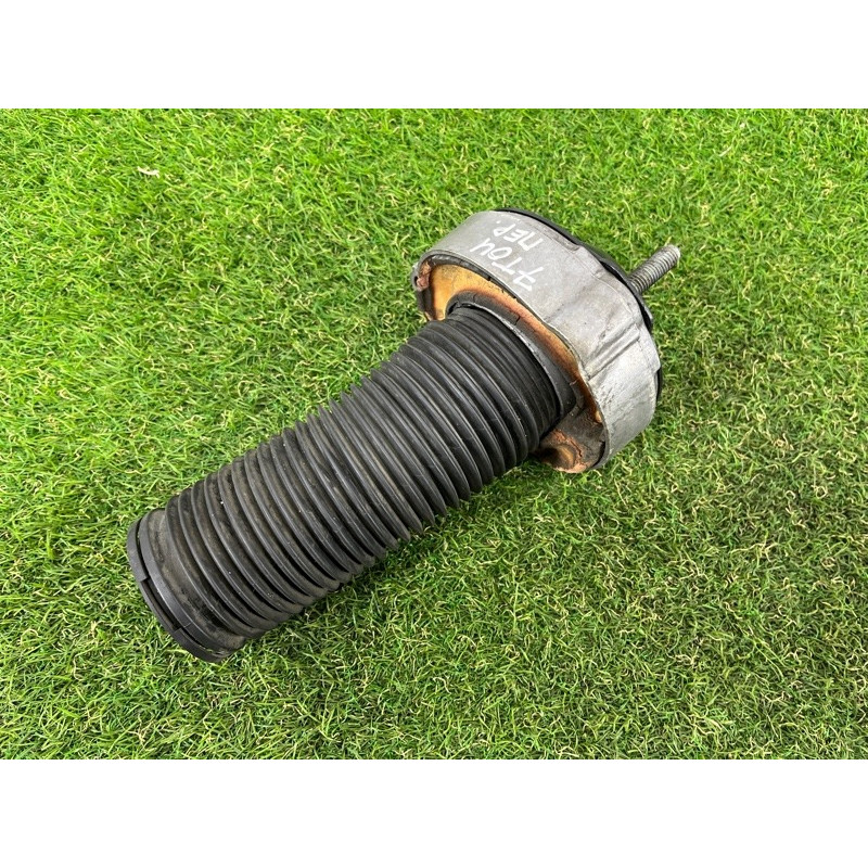 Опора стойки (подвеска) Volkswagen Touareg FL 2015 3.6 7P0412321A