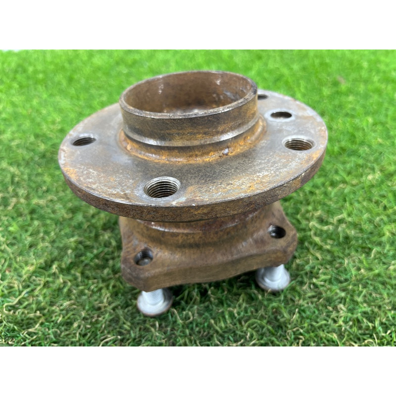 Ступица (подвеска) BMW X3 F25 2012 3.0 33406787015