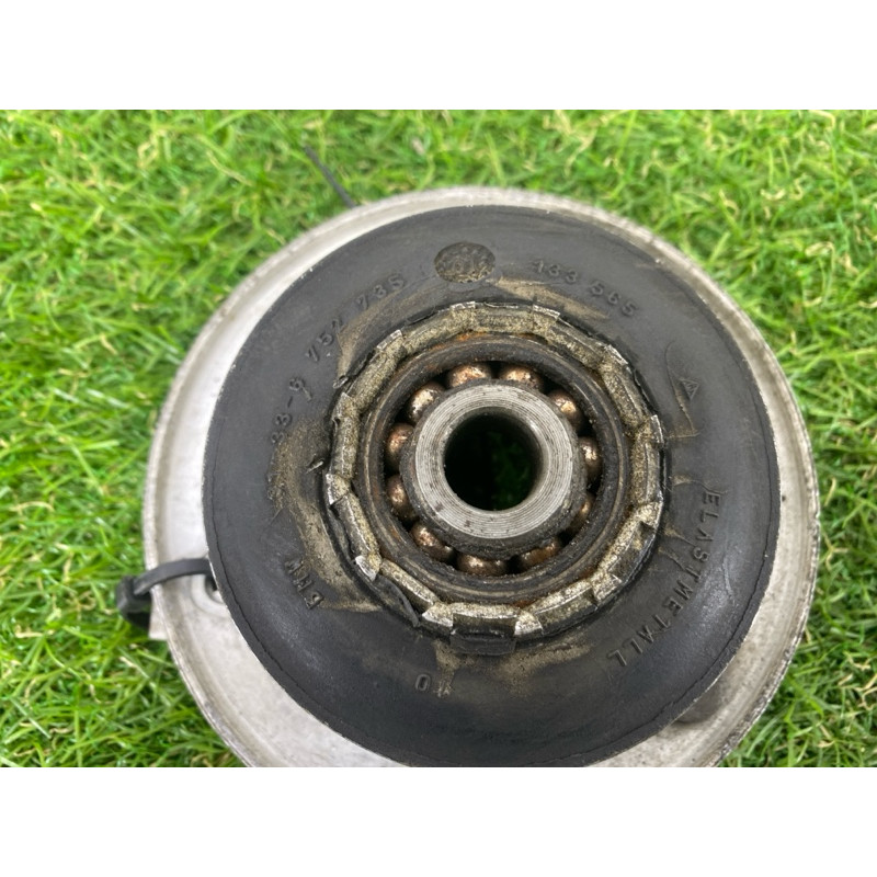 Опора стойки (подвеска) BMW 3-series E46 2001 M54B30 31336752735