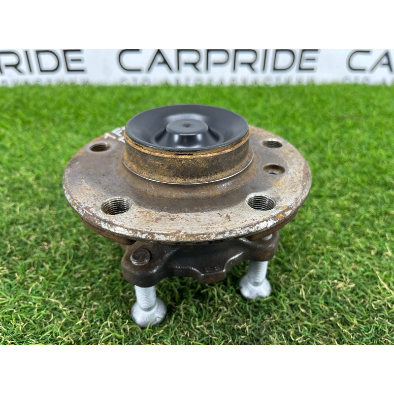 Ступица (подвеска) BMW 2-series F22 2015 2.0 31206876840