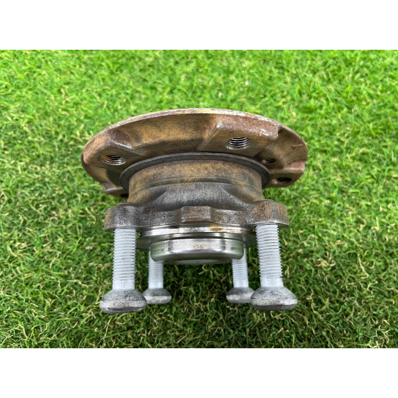 Ступица (подвеска) BMW 2-series F22 2015 2.0 31206876840