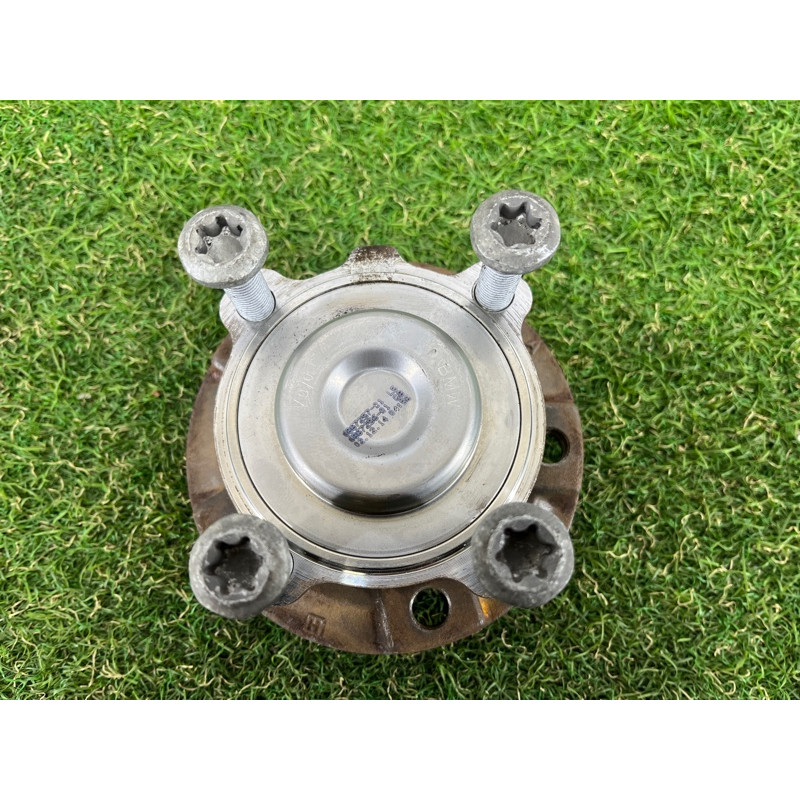 Ступица (подвеска) BMW 2-series F22 2015 2.0 31206876840