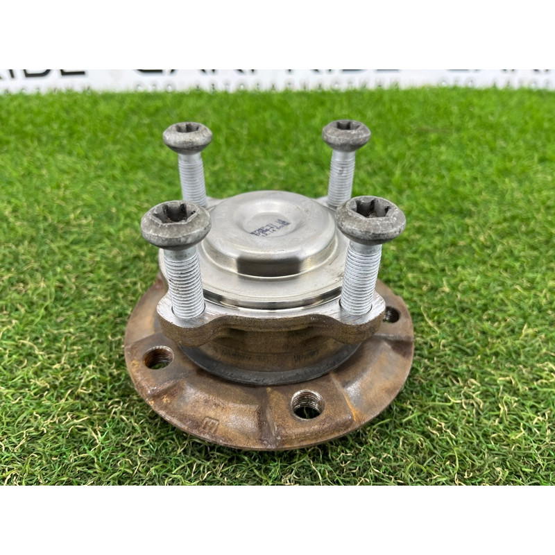 Ступица (подвеска) BMW 2-series F22 2015 2.0 31206876840