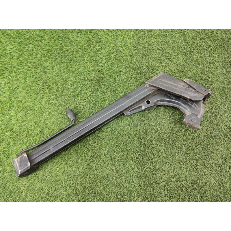 Домкрат (аксессуары) BMW 5-series E34 71122226742