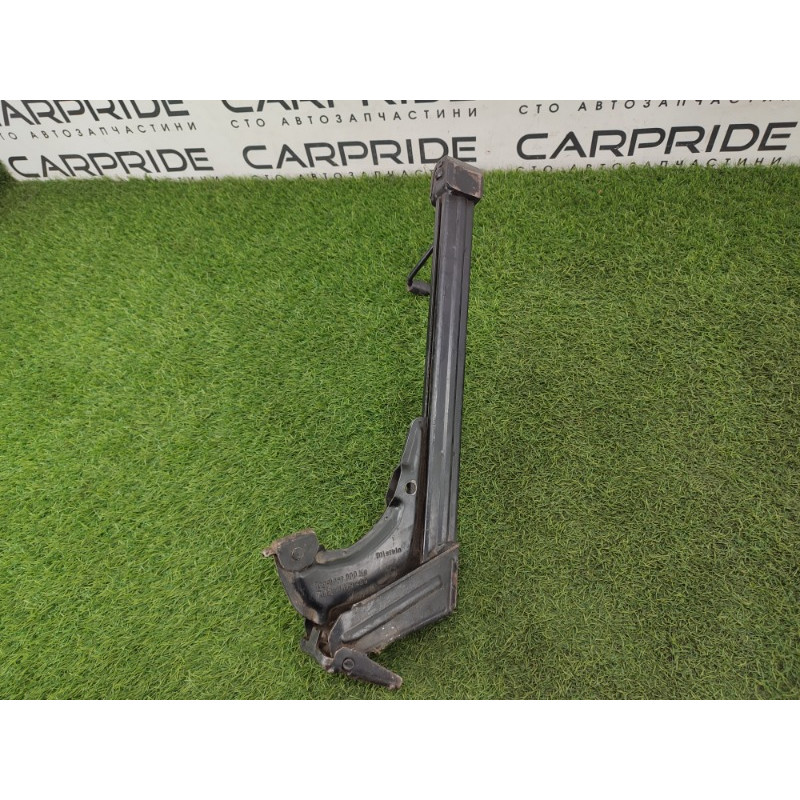 Домкрат (аксессуары) BMW 5-series E34 71122226742