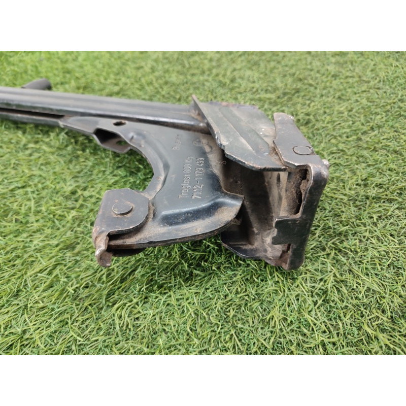 Домкрат (аксессуары) BMW 5-series E34 71122226742