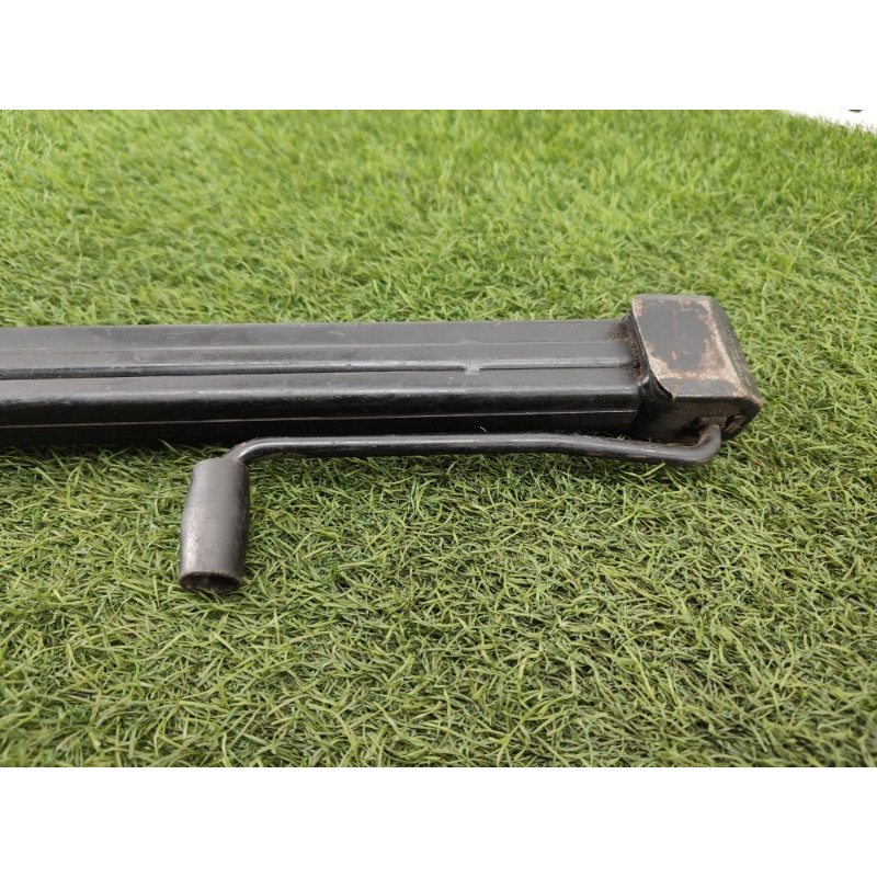 Домкрат (аксессуары) BMW 5-series E34 71122226742