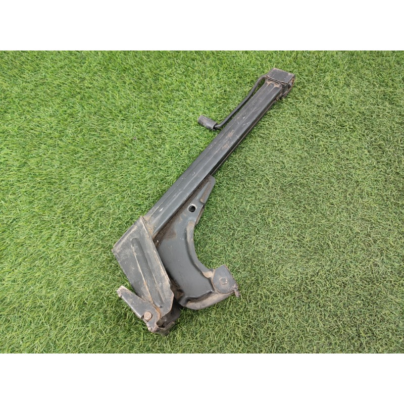 Домкрат (аксессуары) BMW 5-series E34 71122226742