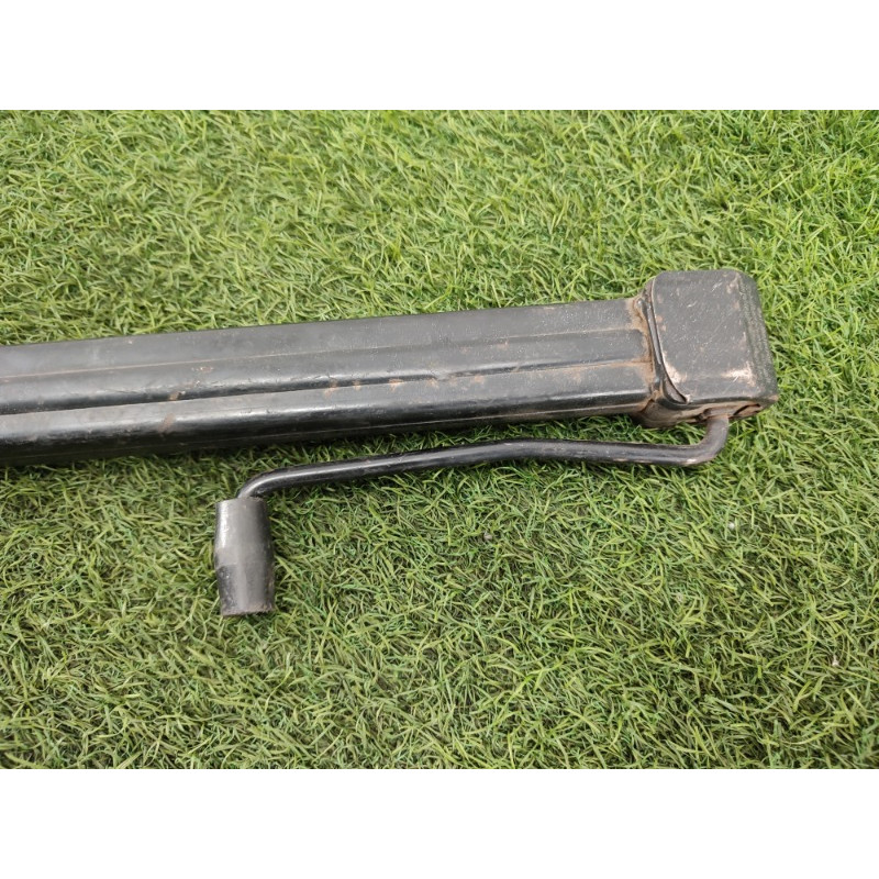 Домкрат (аксессуары) BMW 5-series E34 71122226742