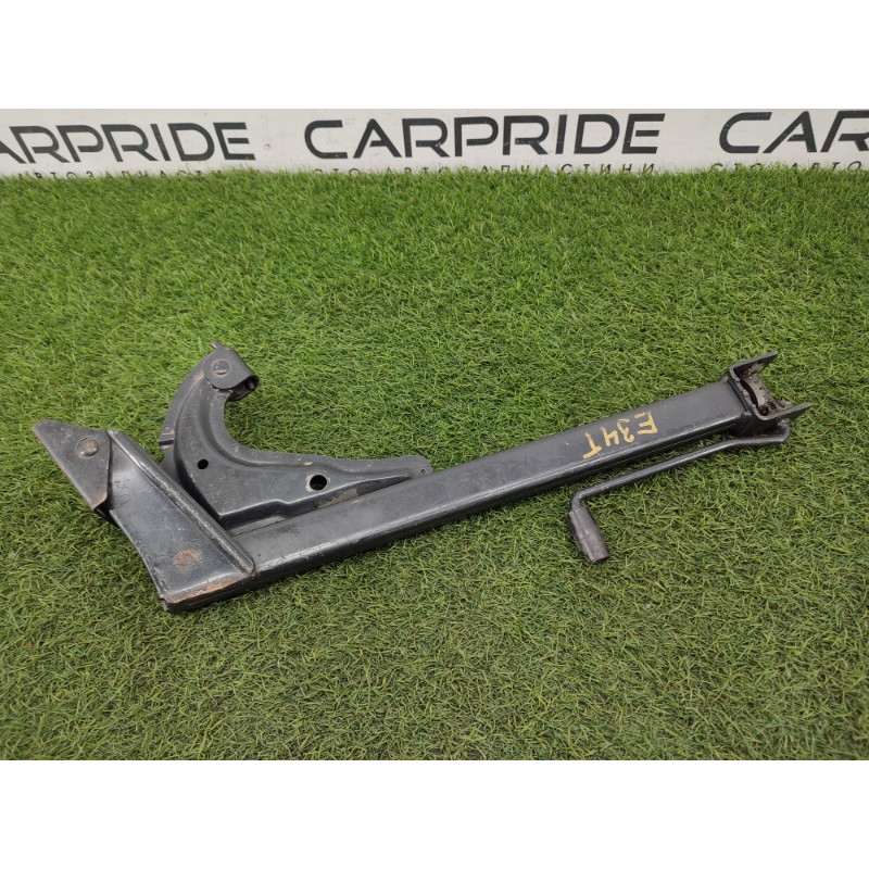 Домкрат (аксессуары) BMW 5-series E34 71121092414