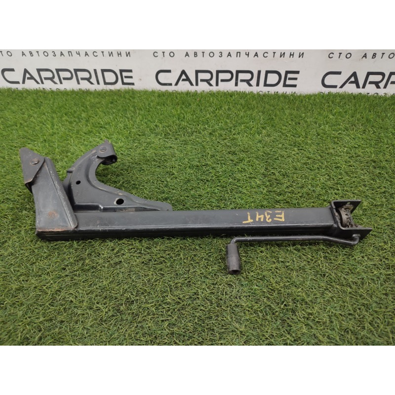 Домкрат (аксессуары) BMW 5-series E34 71121092414