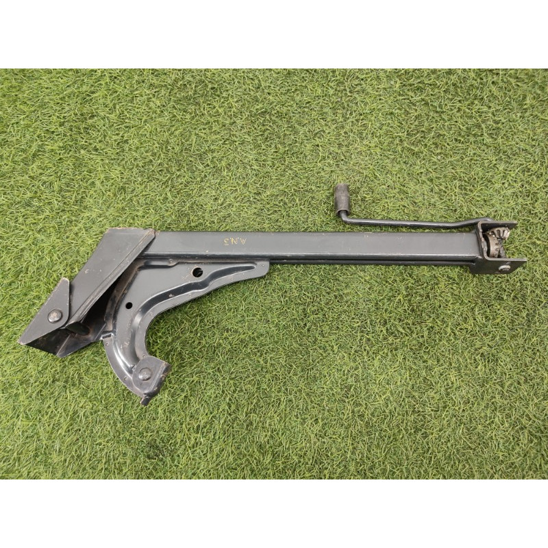 Домкрат (аксессуары) BMW 5-series E34 71121092414