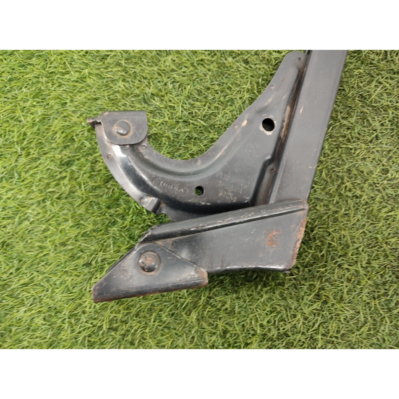 Домкрат (аксессуары) BMW 5-series E34 71121092414