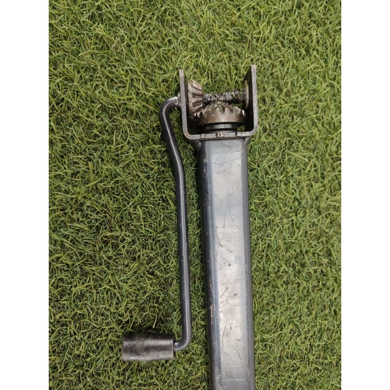 Домкрат (аксессуары) BMW 5-series E34 71121092414