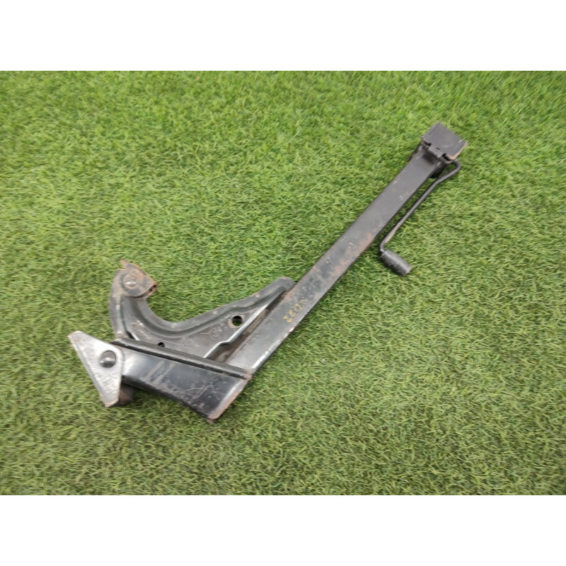 Домкрат (аксессуары) BMW 5-series E34 71121092414