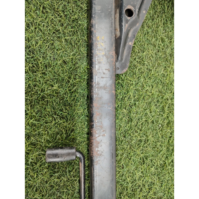 Домкрат (аксессуары) BMW 5-series E34 71121092414