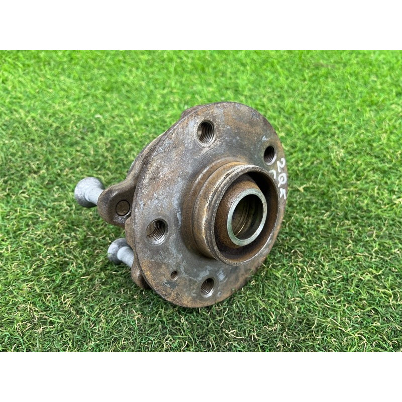 Ступица (подвеска) AUDI Q5 8R 2012 3.2 CALB 4H0498625A