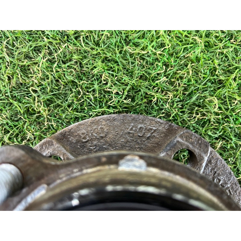 Ступица (подвеска) AUDI Q5 8R 2012 3.2 CALB 4H0498625A