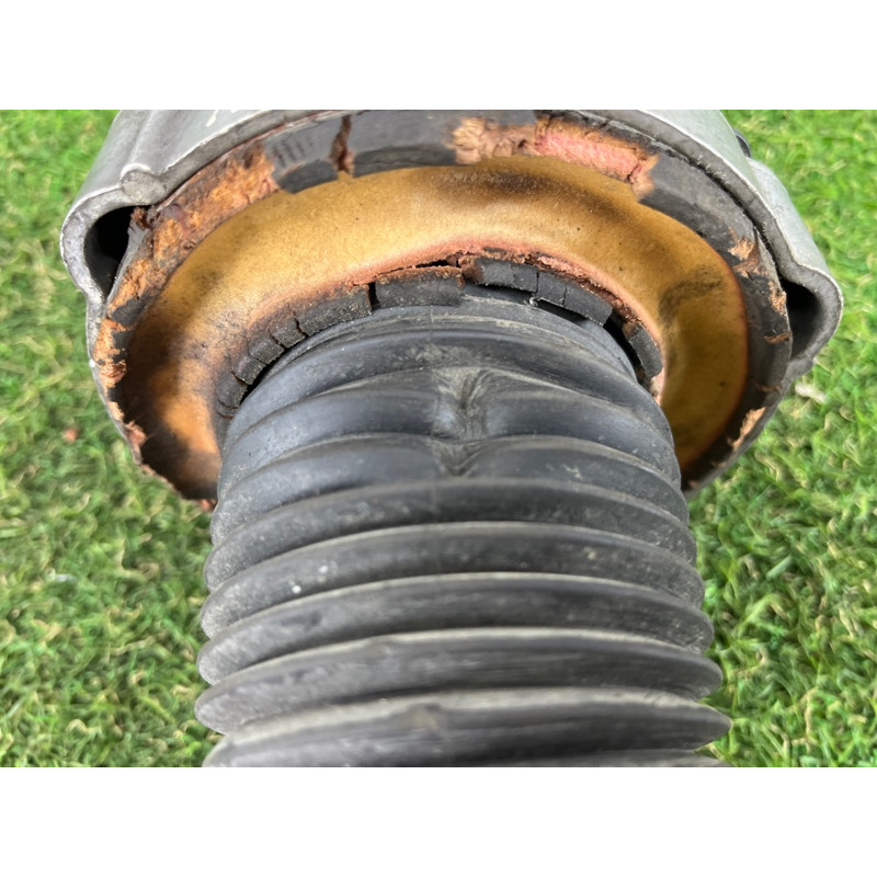 Опора стойки (подвеска) Volkswagen Touareg FL 2015 3.6 7P0412321A