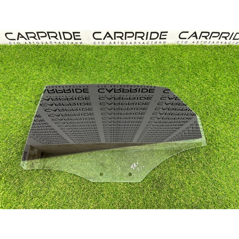 Стекло (кузов и элементы) AUDI A3 8V 2015 1.8 8V5845205