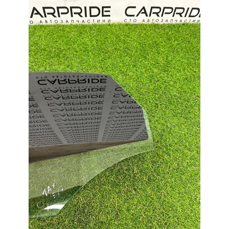 Стекло (кузов и элементы) AUDI A3 8V 2015 1.8 8V5845205