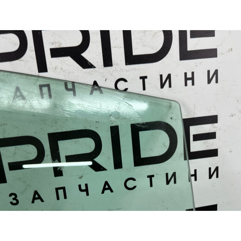 Стекло (кузов и элементы) BMW 5-series G30 2017 2.0 B46B20 51377375190