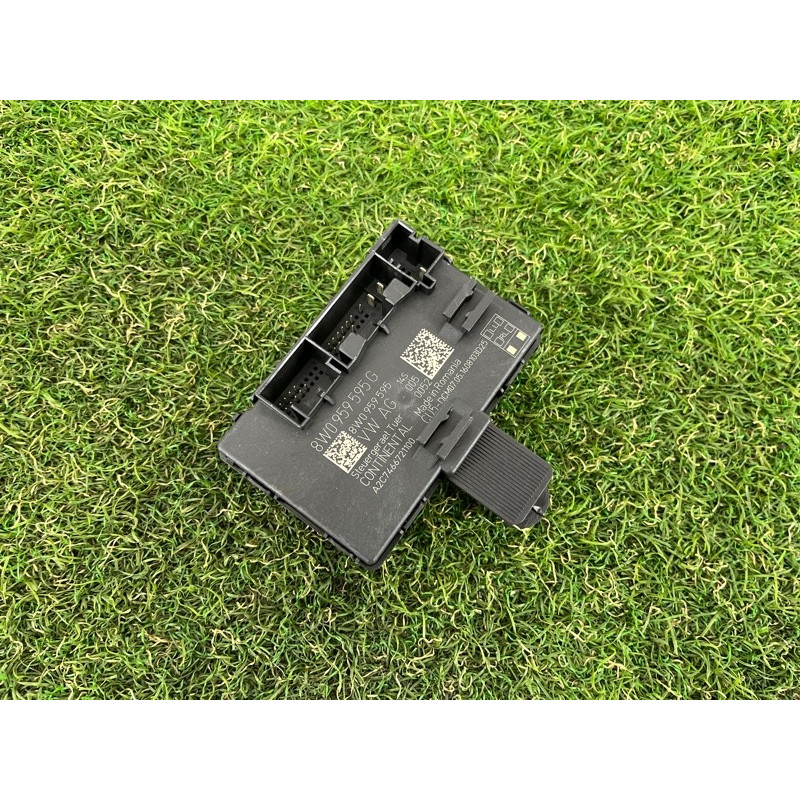 Блок управления дверьми (электрика / блок управления) AUDI A4 B9 2017 2.0 8W0959595G