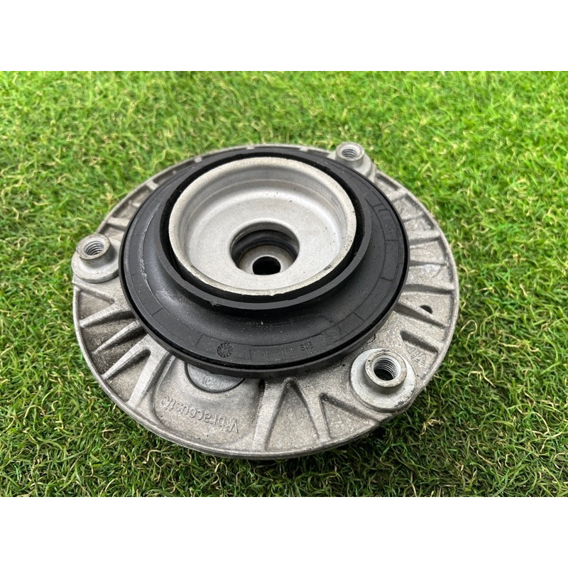 Опора стойки (подвеска) BMW 2-series F22 2015 2.0 31306880438