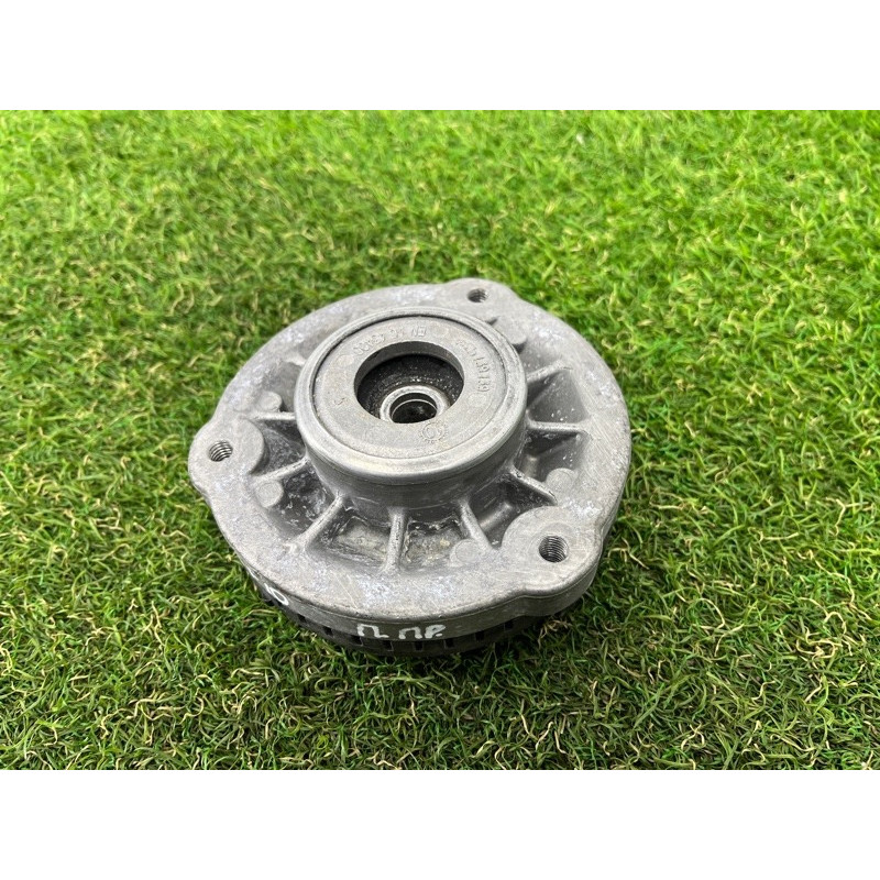 Опора стійки (підвіска) BMW 5-series F10 2011 3.0 31306795083