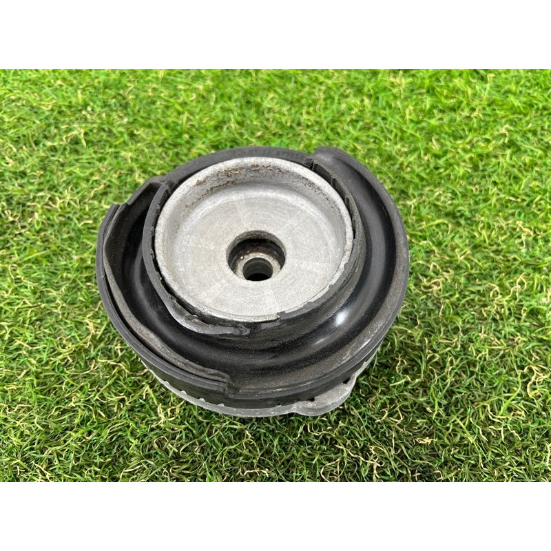 Опора стійки (підвіска) BMW 5-series F10 2011 3.0 31306795083
