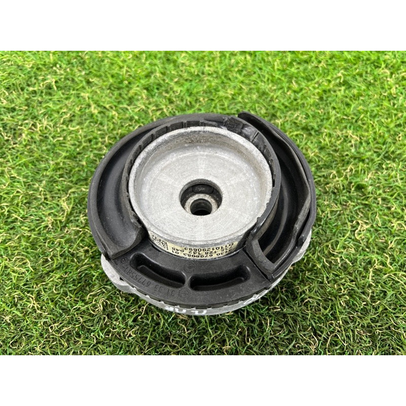 Опора стійки (підвіска) BMW 5-series F10 2011 3.0 31306795083