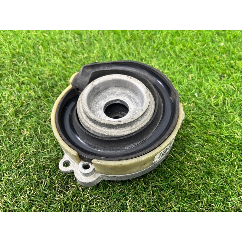 Опора стойки (подвеска) AUDI A4 B9 2017 2.0 8W0412377
