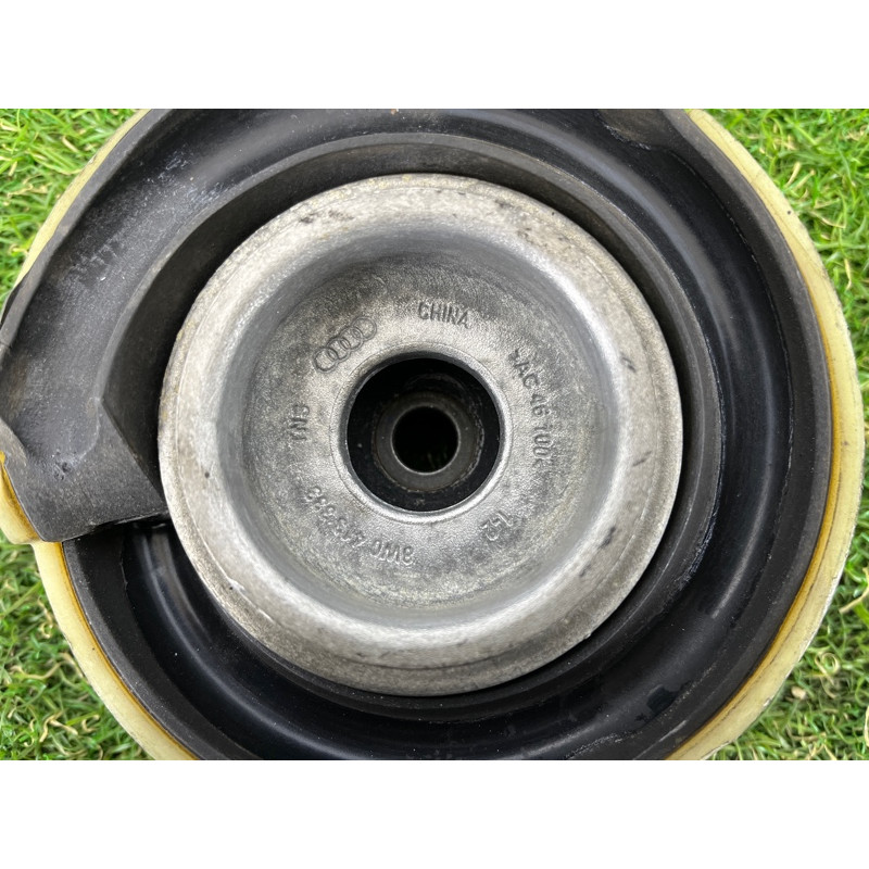 Опора стойки (подвеска) AUDI A4 B9 2017 2.0 8W0412377