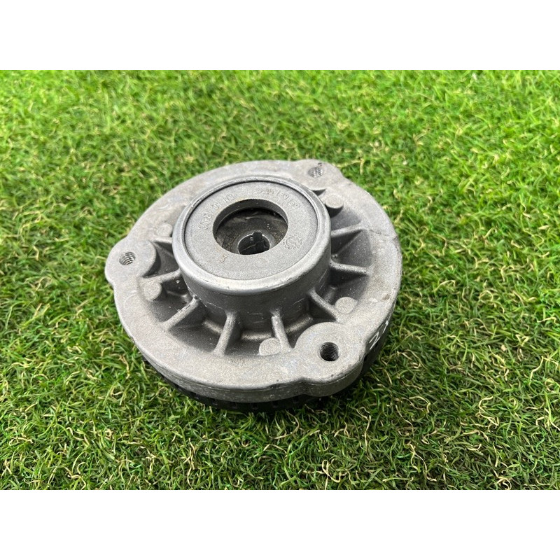 Опора стойки (подвеска) BMW X3 F25 2012 3.0 33506787178