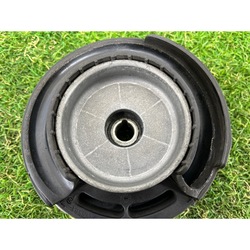 Опора стойки (подвеска) BMW X3 F25 2012 3.0 33506787178