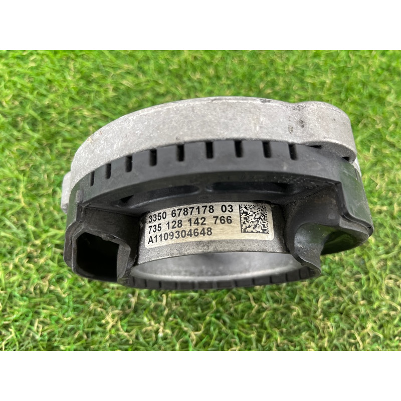 Опора стойки (подвеска) BMW X3 F25 2012 3.0 33506787178