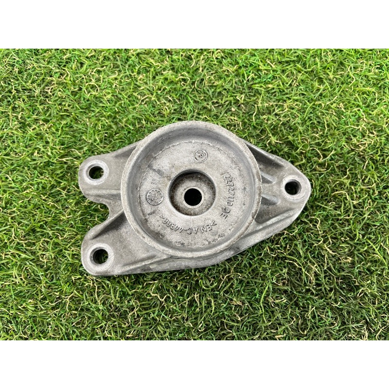 Опора стойки (подвеска) BMW 2-series F22 2015 2.0 33506865257