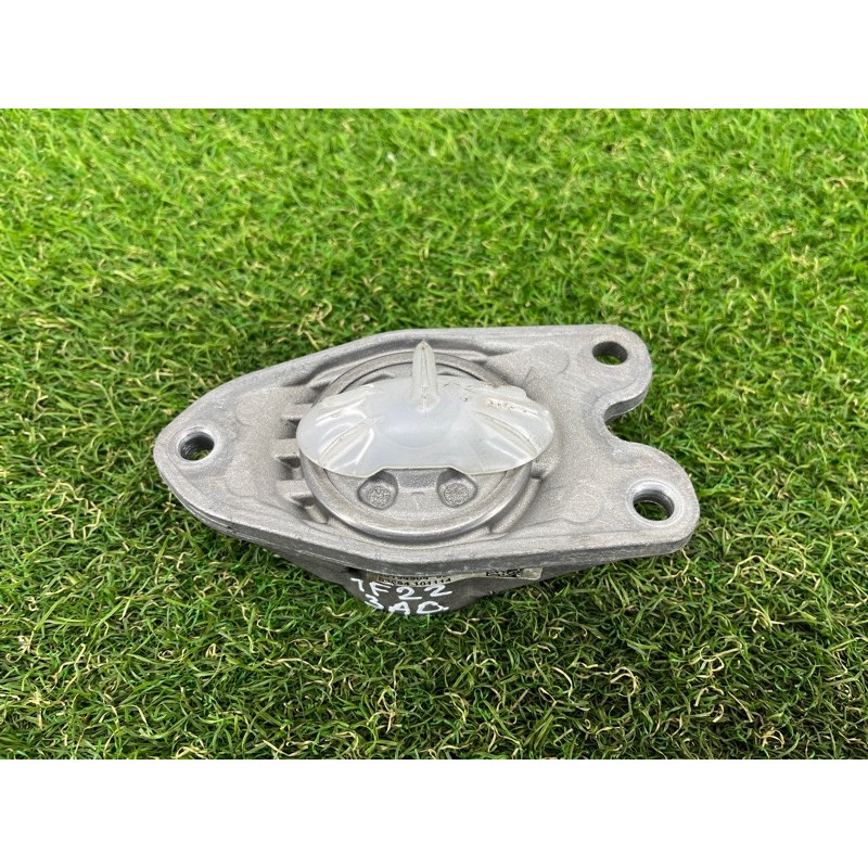 Опора стойки (подвеска) BMW 2-series F22 2015 2.0 33506865257