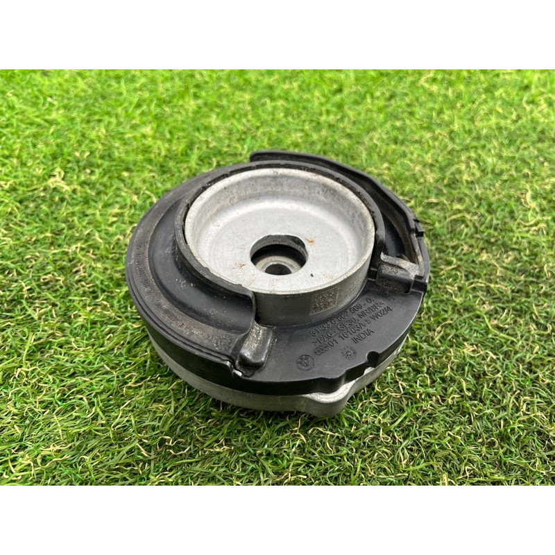 Опора стійки (підвіска) BMW 5-series G30 2017 2.0 B46B20 31306884485