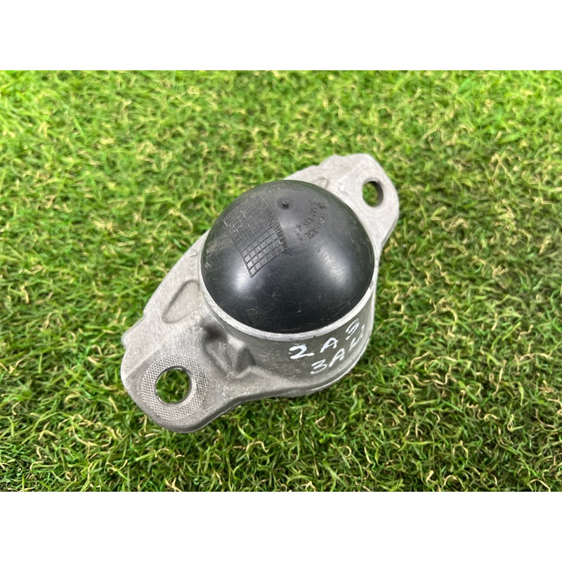 Опора стойки (подвеска) AUDI A3 8V 2018 2.0 CZRA 5Q0513353G