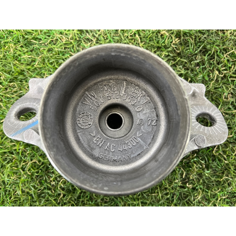 Опора стойки (подвеска) AUDI A3 8V 2018 2.0 CZRA 5Q0513353G