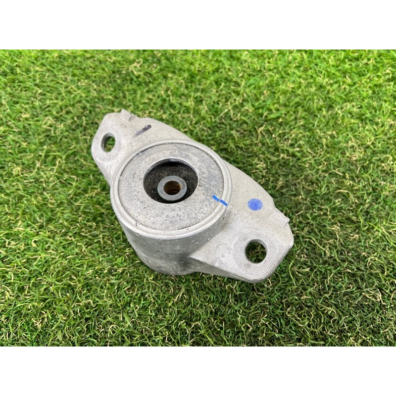 Опора стойки (подвеска) AUDI A4 B9 2017 2.0 8W0513353