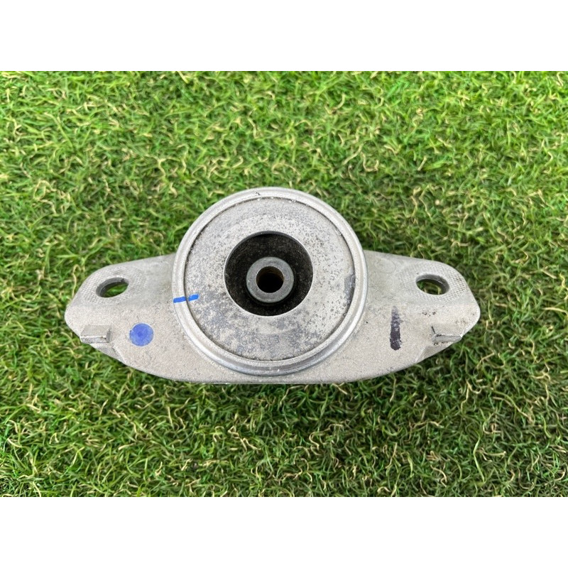 Опора стойки (подвеска) AUDI A4 B9 2017 2.0 8W0513353